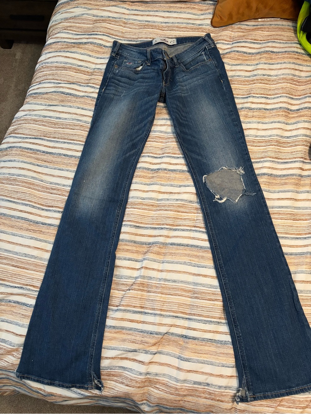 Hollister Women's Dark Blue Flare Jeans with Knee Patch